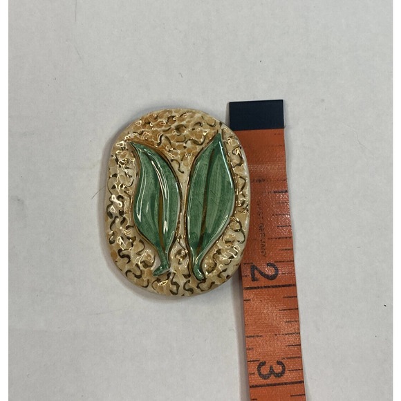 Vintage Beautiful Gold And White With Green Leafs Wooden Pin Brooch - Picture 7 of 12